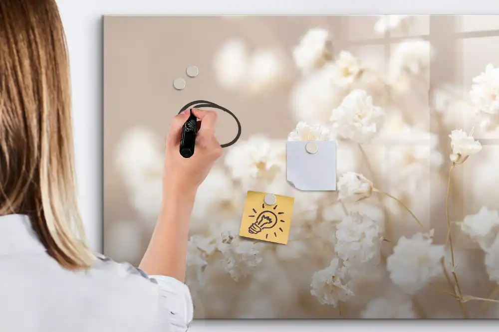 Tableau magnétique pour écriture motif fleurs blanches