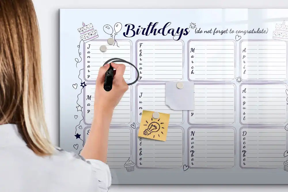 Tableau blanc magnétique effaçable à sec pour rappel d'anniversaire