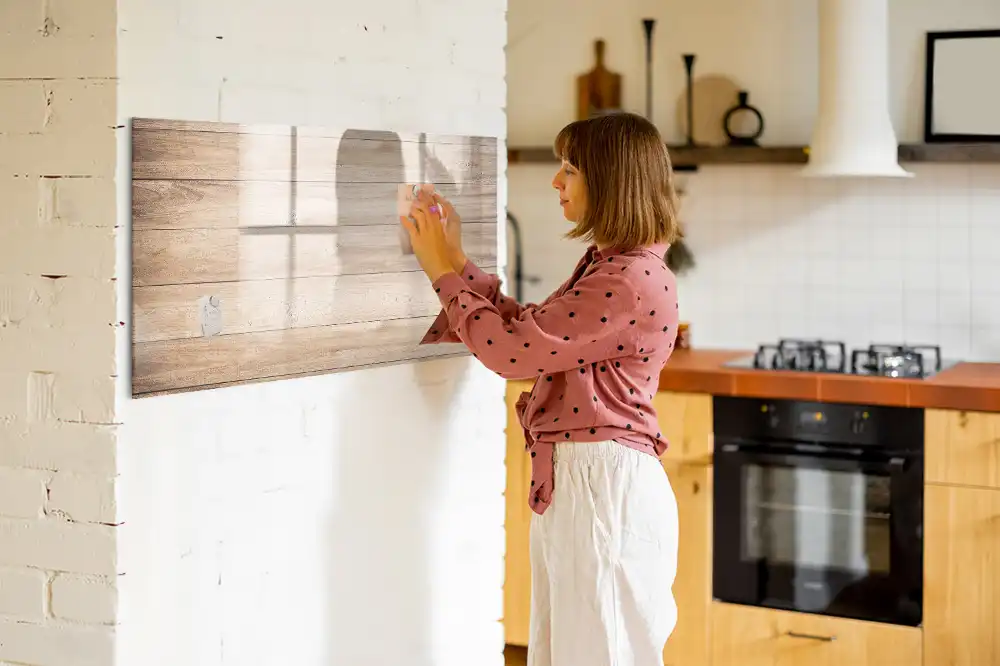 Tableau magnétique avec cadre en bois naturel