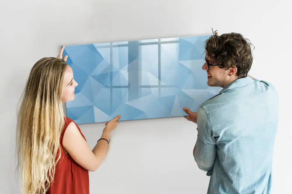 Tableau blanc magnétique effaçable à sec avec motif de pyramides abstraites