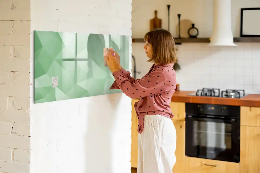 Tableau magnétique pour écriture avec composition de triangles