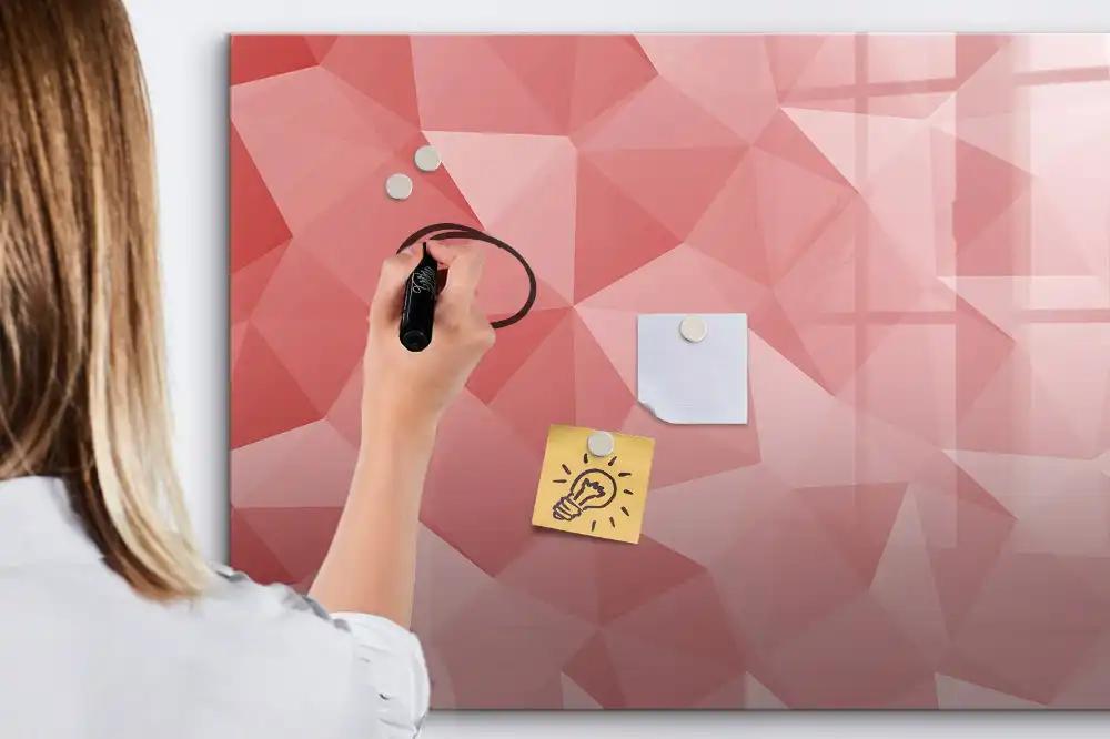Tableau blanc magnétique effaçable à sec avec motifs géométriques triangulaires