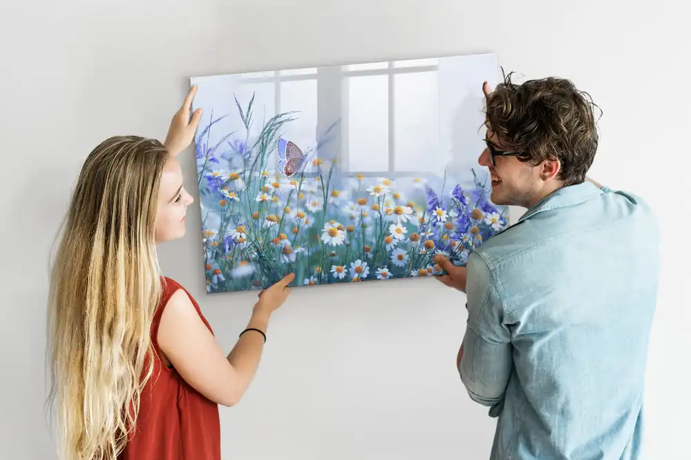 Tableau magnétique pour écriture motif papillon dans une prairie fleurie