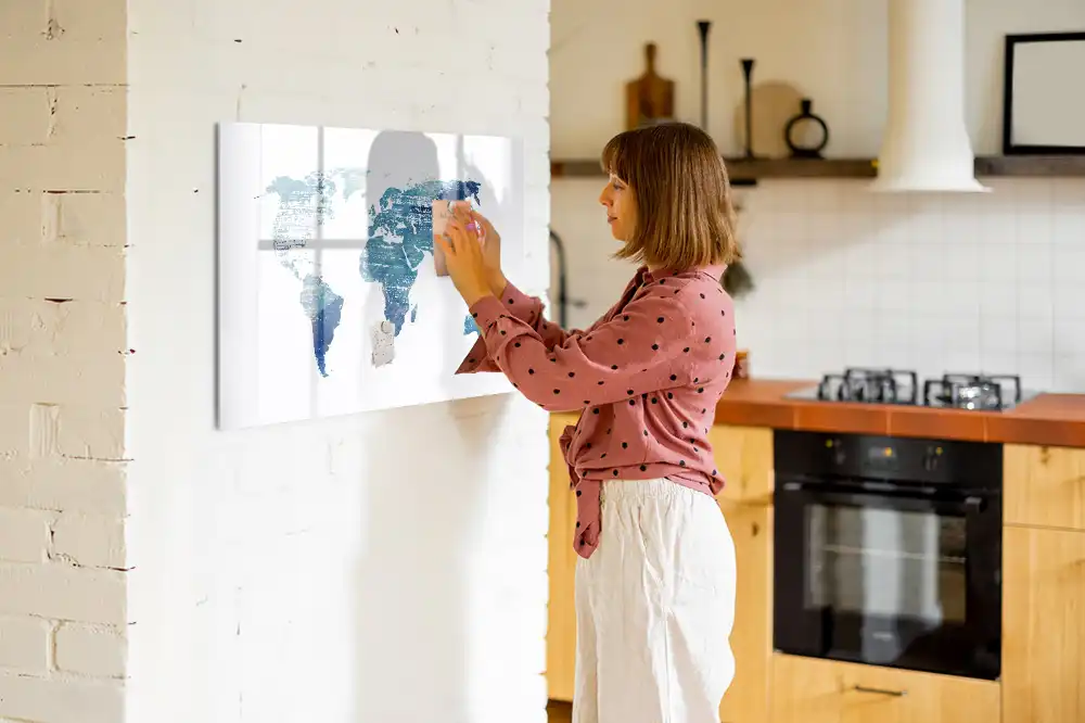 Tableau magnétique à dessiner avec grille géographique du globe
