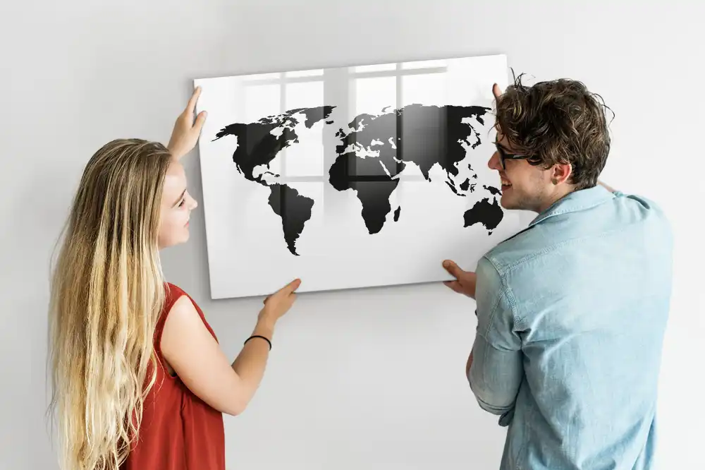 Tableau magnétique du monde à dessiner couleur noire