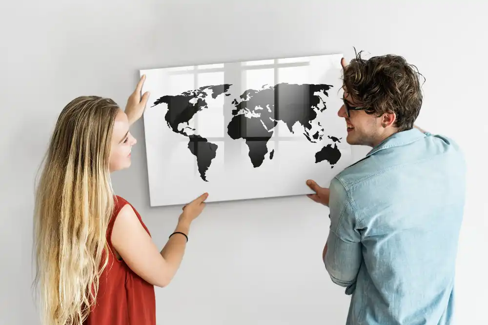 Tableau magnétique du monde à dessiner couleur noire