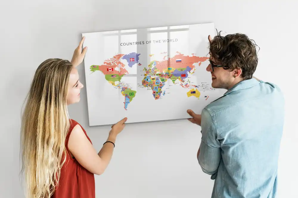 Tableau blanc magnétique effaçable à sec avec liste des drapeaux nationaux