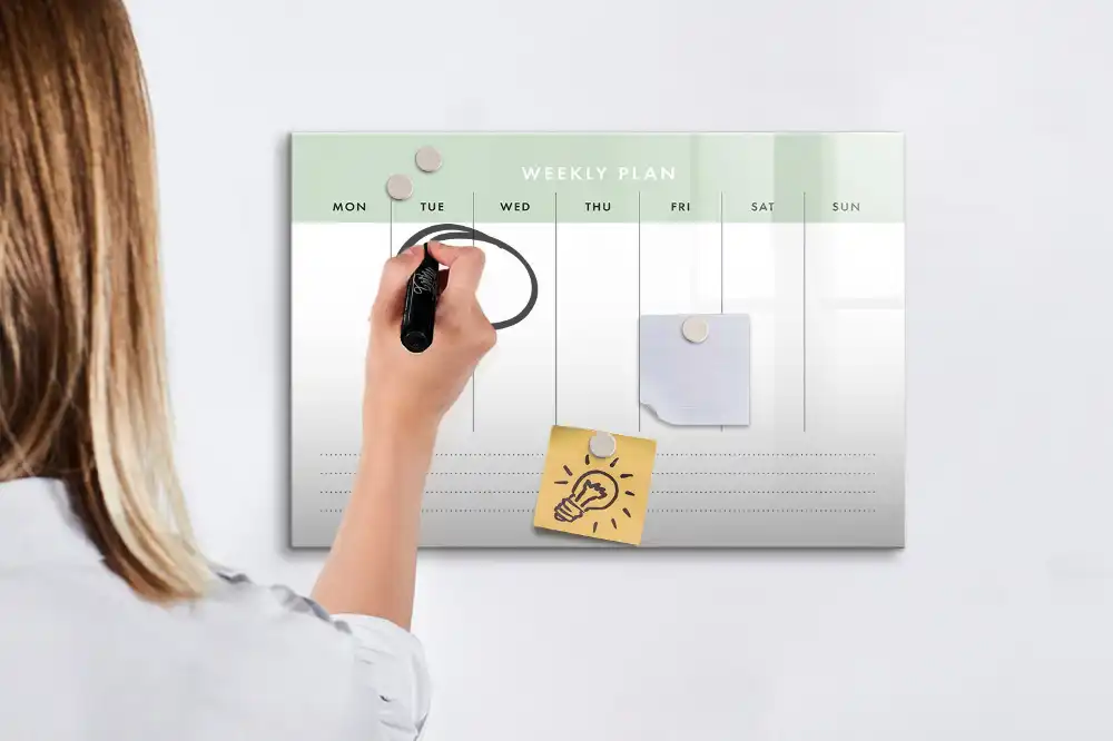Tableau magnétique hebdomadaire pour organisation