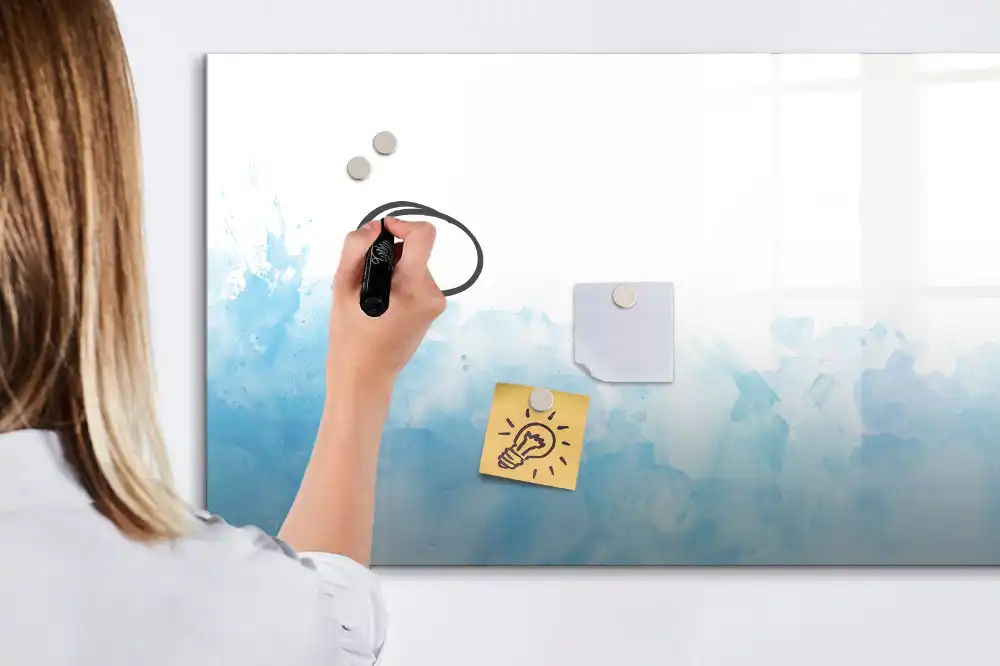 Tableau blanc magnétique effaçable à sec avec motif de taches de peinture colorées