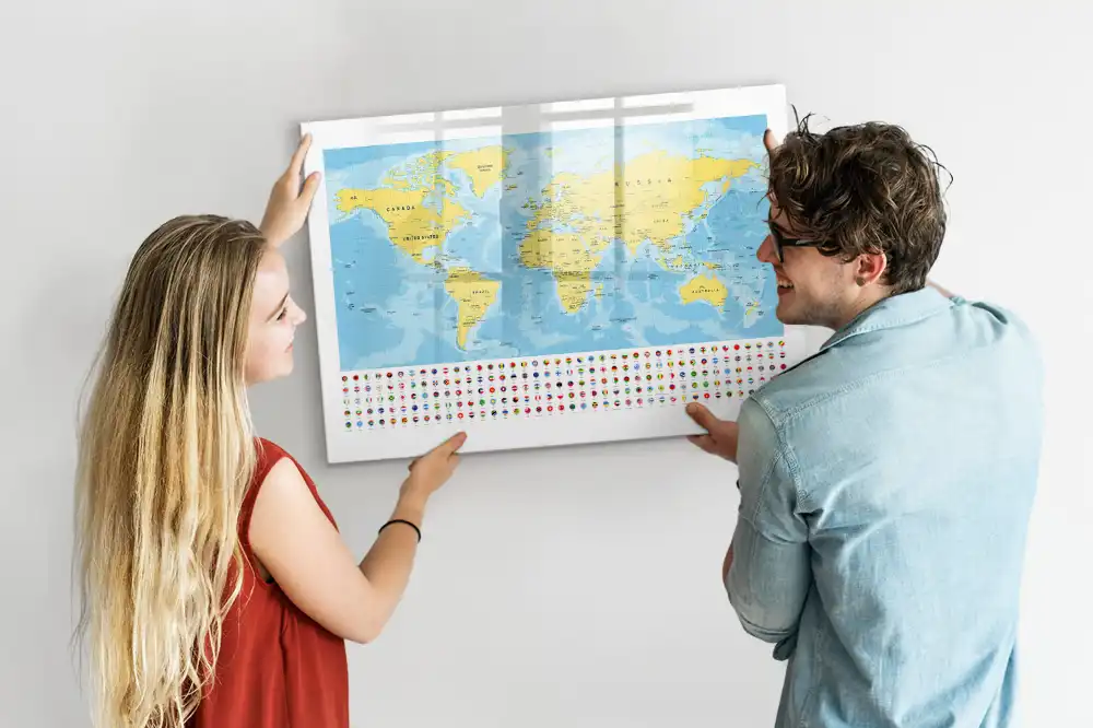 Tableau magnétique globe terrestre avec drapeaux des nations