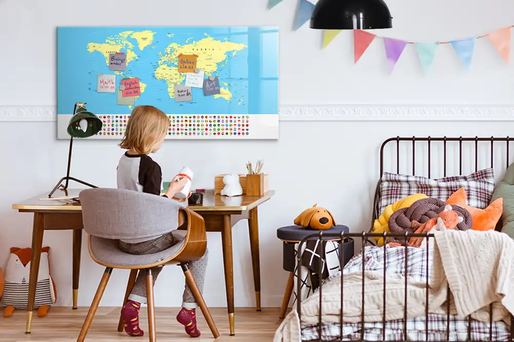 Tableau blanc magnétique effaçable à sec avec carte du monde classique