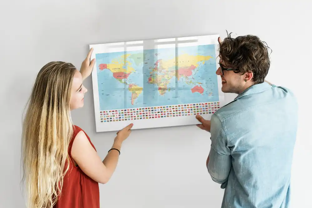 Tableau magnétique éducatif avec carte géographique du monde
