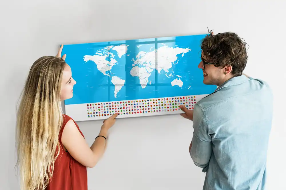 Tableau magnétique éducatif avec carte géographique des frontières