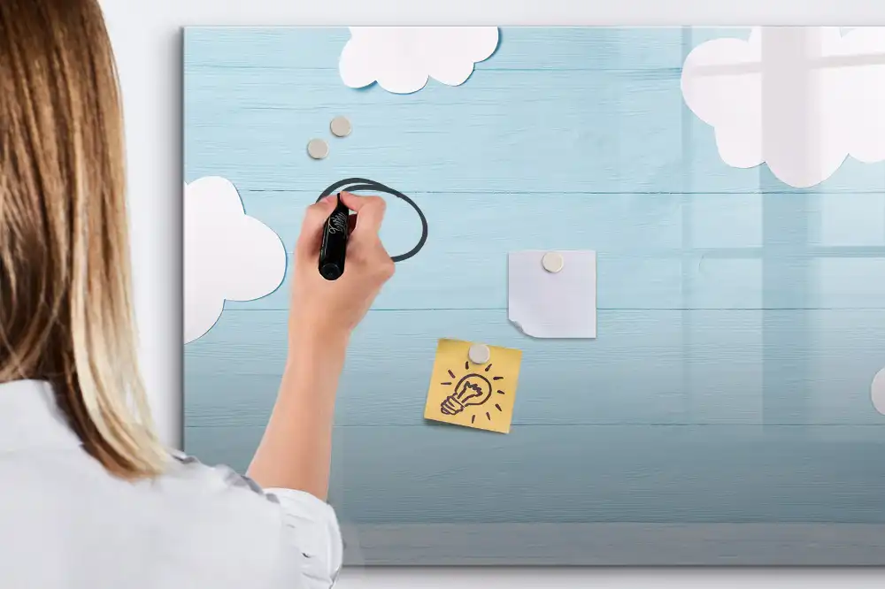 Tableau magnétique deux en un pour enfants avec surface noire