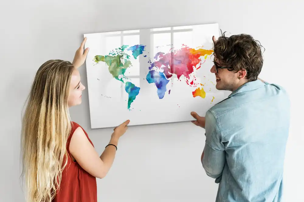 Tableau magnétique avec motif de globe peint à l'aquarelle