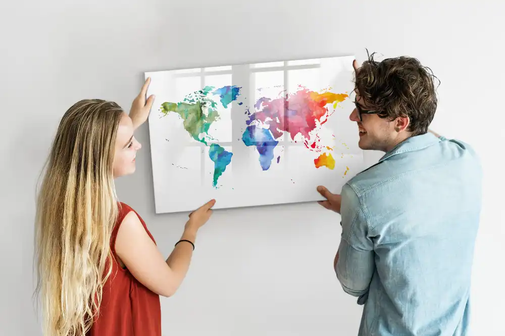 Tableau magnétique avec motif de globe peint à l'aquarelle