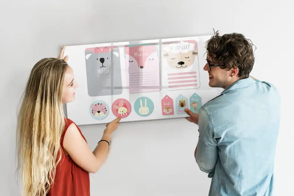 Tableau magnétique à dessiner motif marque-pages joyeux