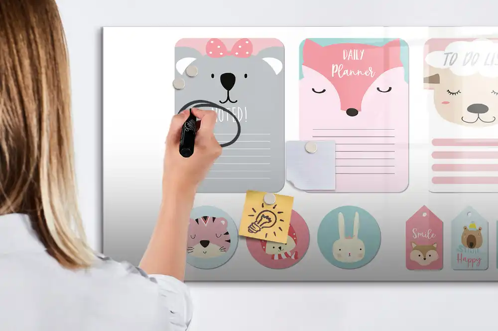 Tableau magnétique à dessiner motif marque-pages joyeux