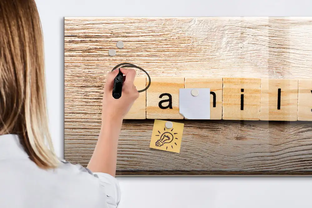 Tableau magnétique pour écriture et organisation familiale