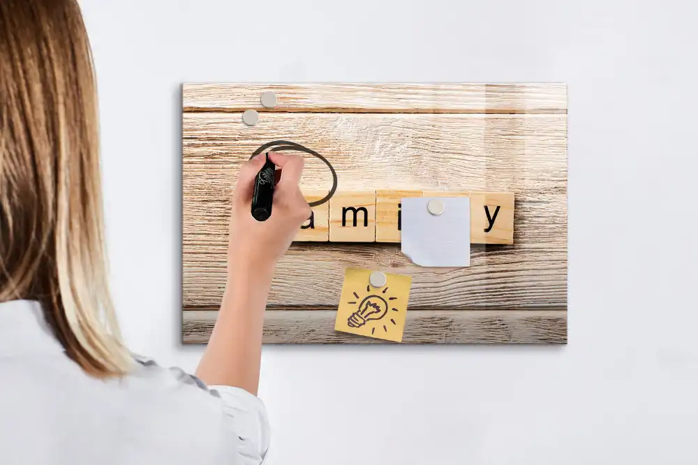 Tableau magnétique pour écriture et organisation familiale