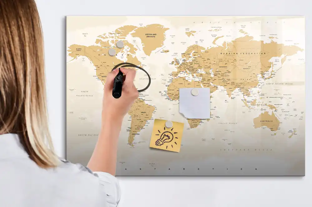 Tableau blanc magnétique effaçable à sec avec carte du monde politique