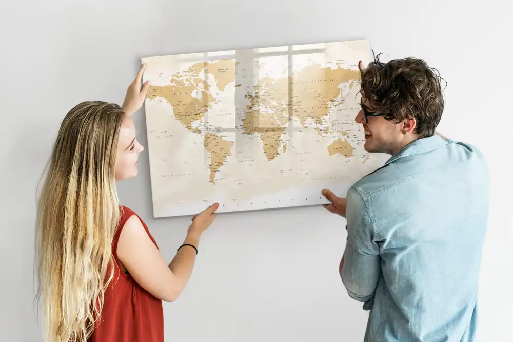 Tableau blanc magnétique effaçable à sec avec carte du monde politique