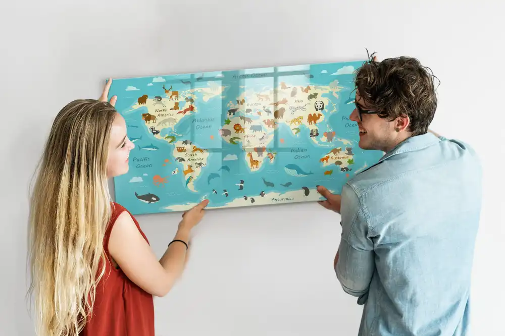 Tableau blanc magnétique effaçable à sec illustré avec la carte du monde des animaux