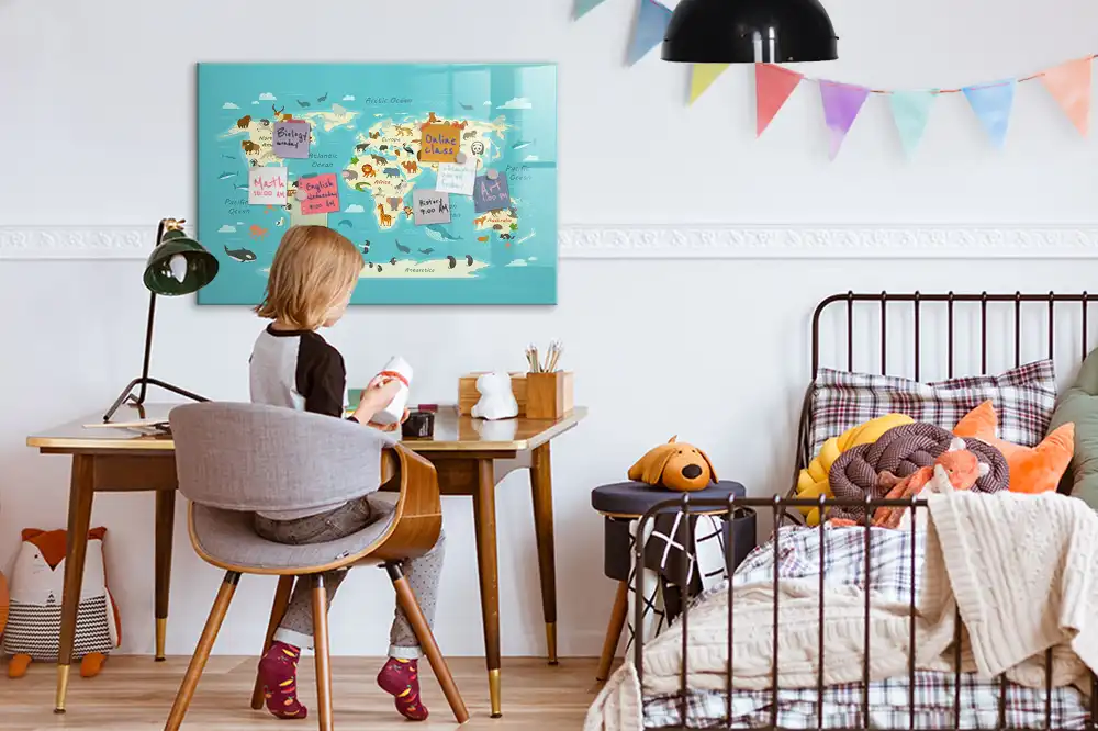 Tableau blanc magnétique effaçable à sec illustré avec la carte du monde des animaux