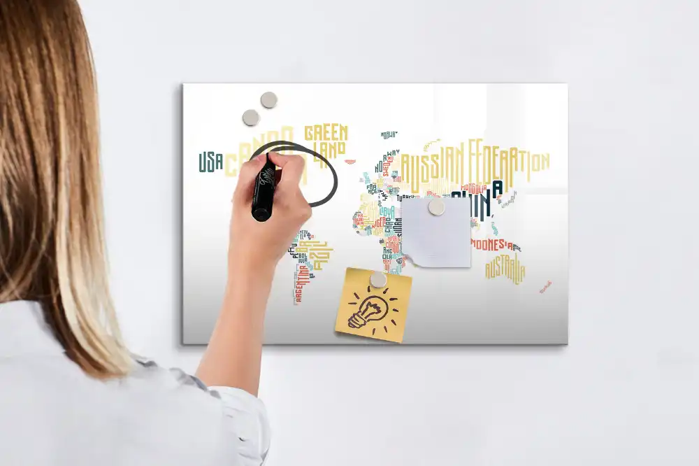 Tableau magnétique pour l'apprentissage des noms de pays