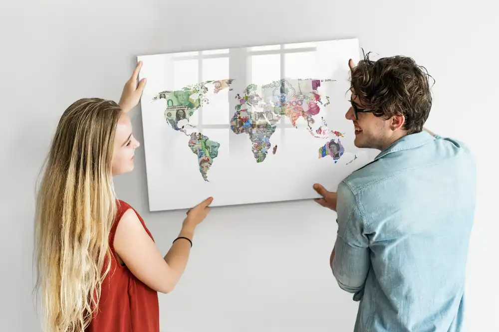 Tableau blanc magnétique effaçable à sec avec modèles de billets de banque du monde