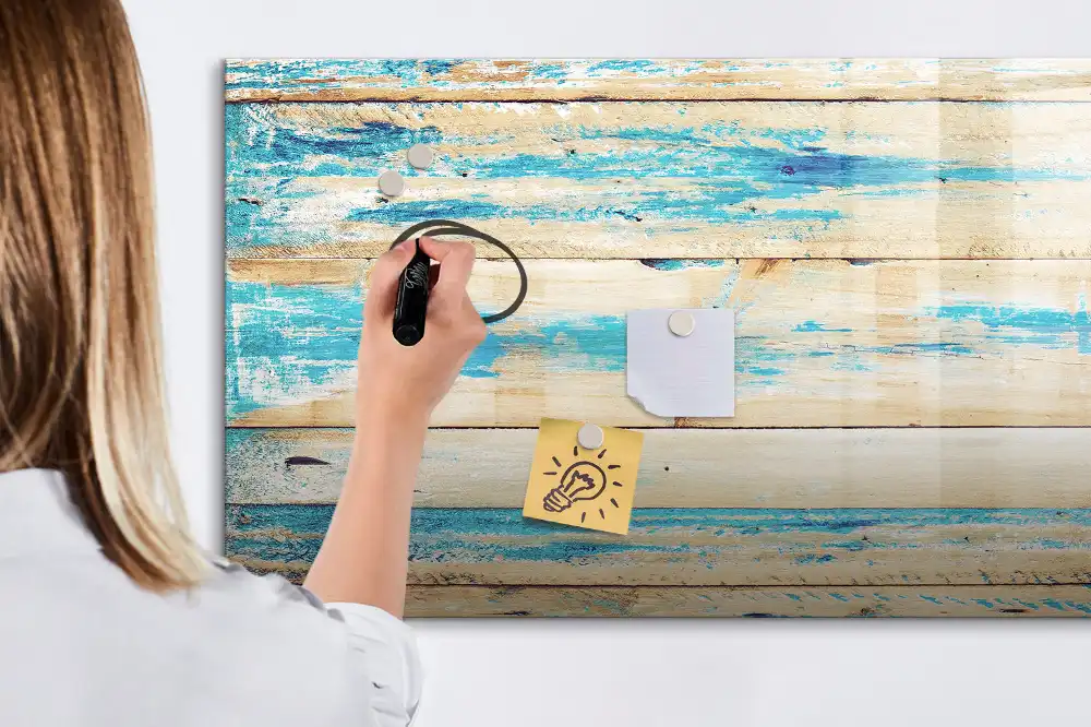 Tableau blanc magnétique effaçable à sec avec cadre en bois de chêne rayé