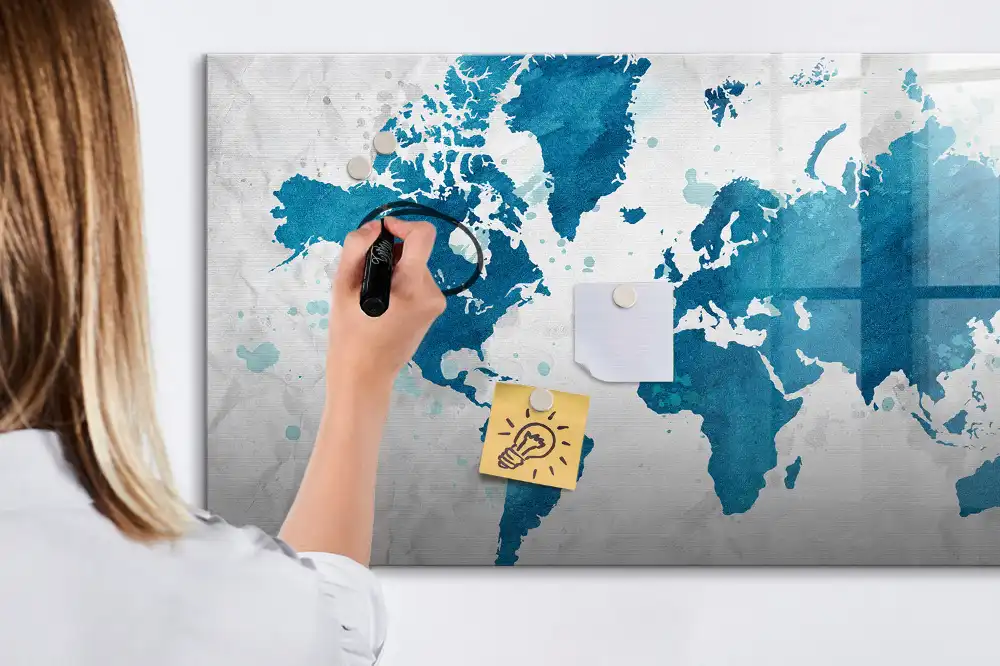 Tableau magnétique pour dessin avec motif de carte du monde