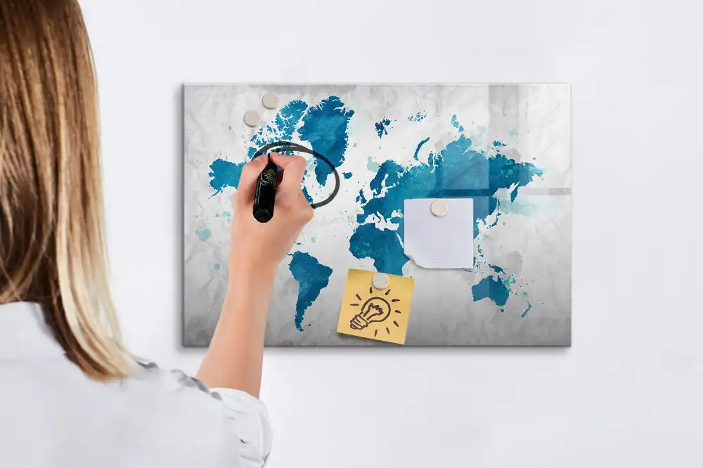 Tableau magnétique pour dessin avec motif de carte du monde