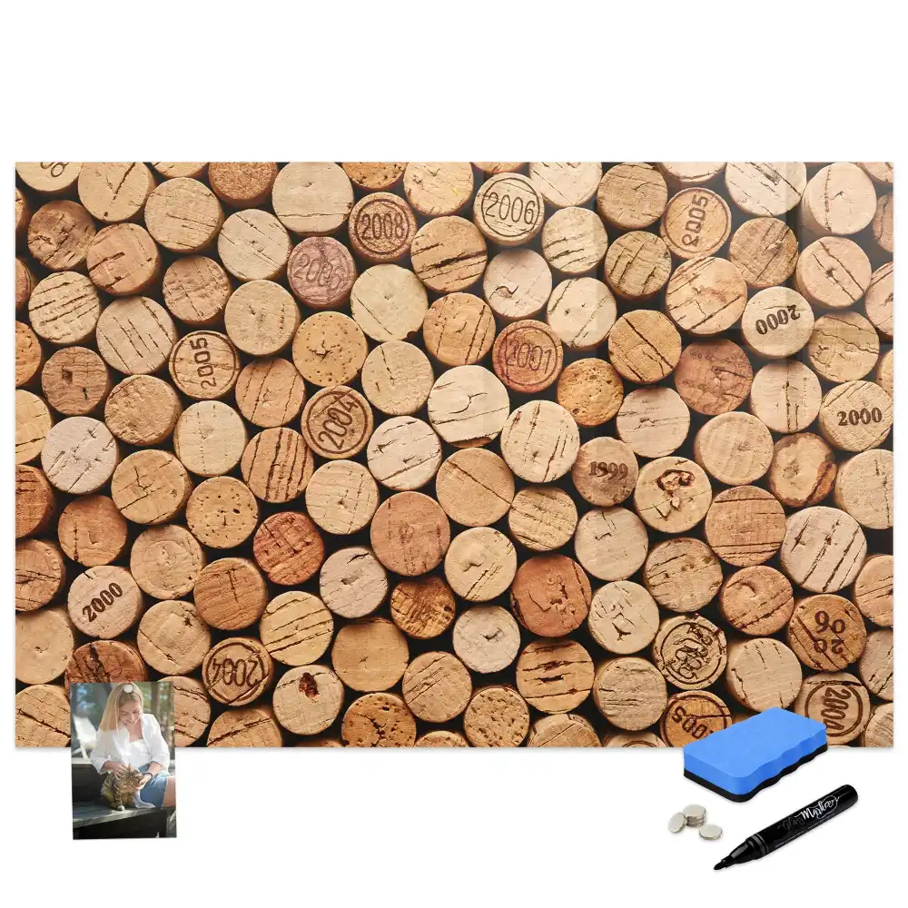 Tableau magnétique pour dessin motif gros plan de bouchons de vin