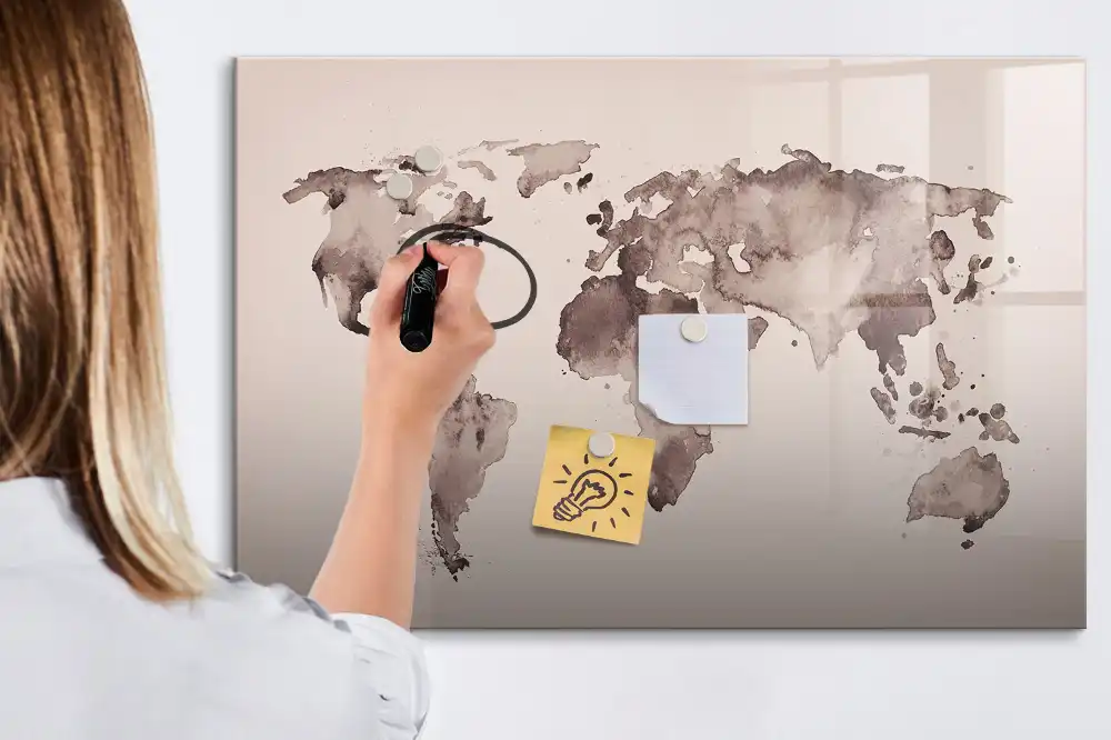 Tableau blanc magnétique effaçable à sec avec motif carte du monde