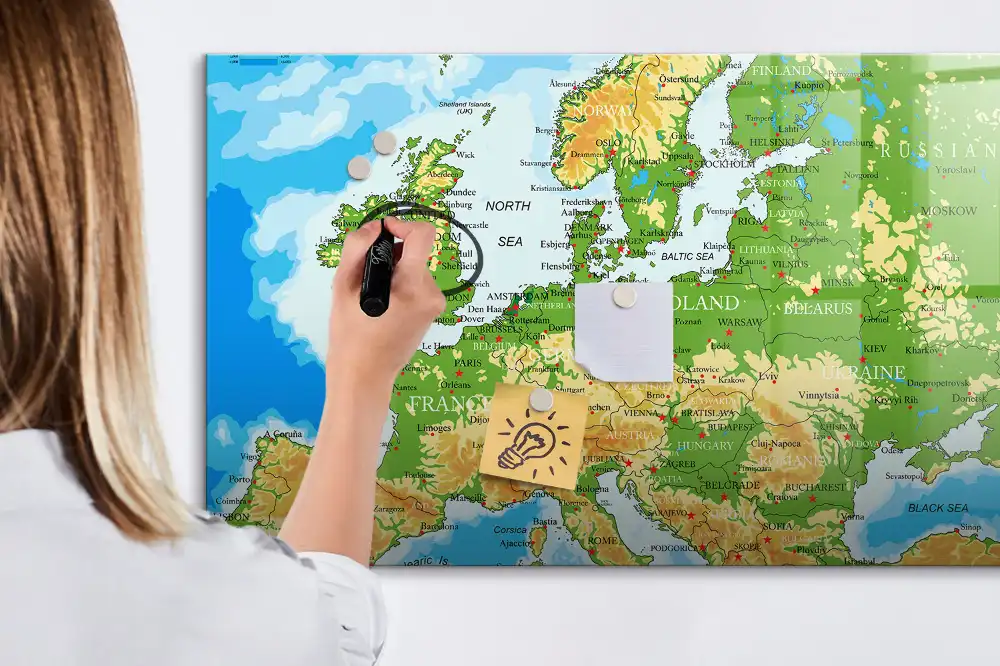 Tableau blanc magnétique effaçable à sec avec carte du monde pour l'école