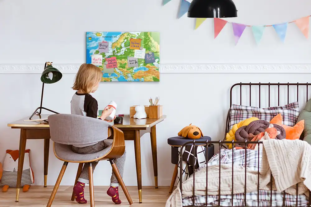 Tableau blanc magnétique effaçable à sec avec carte du monde pour l'école