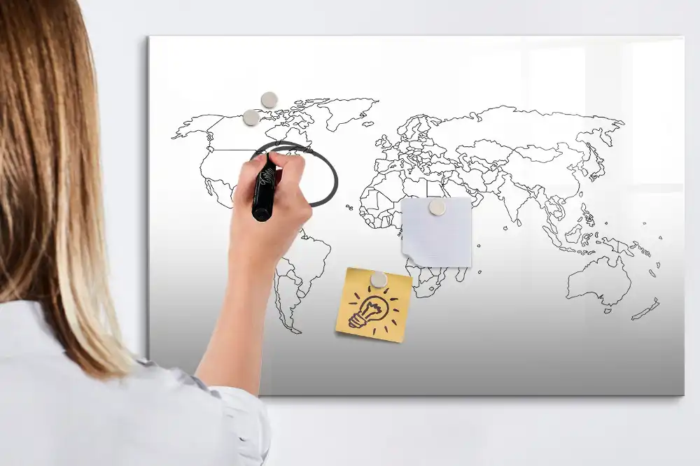 Tableau magnétique à dessiner contour du monde