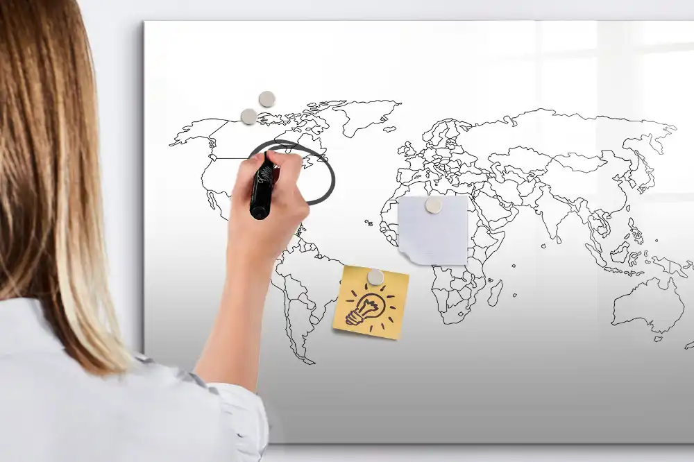 Tableau magnétique à dessiner contour du monde