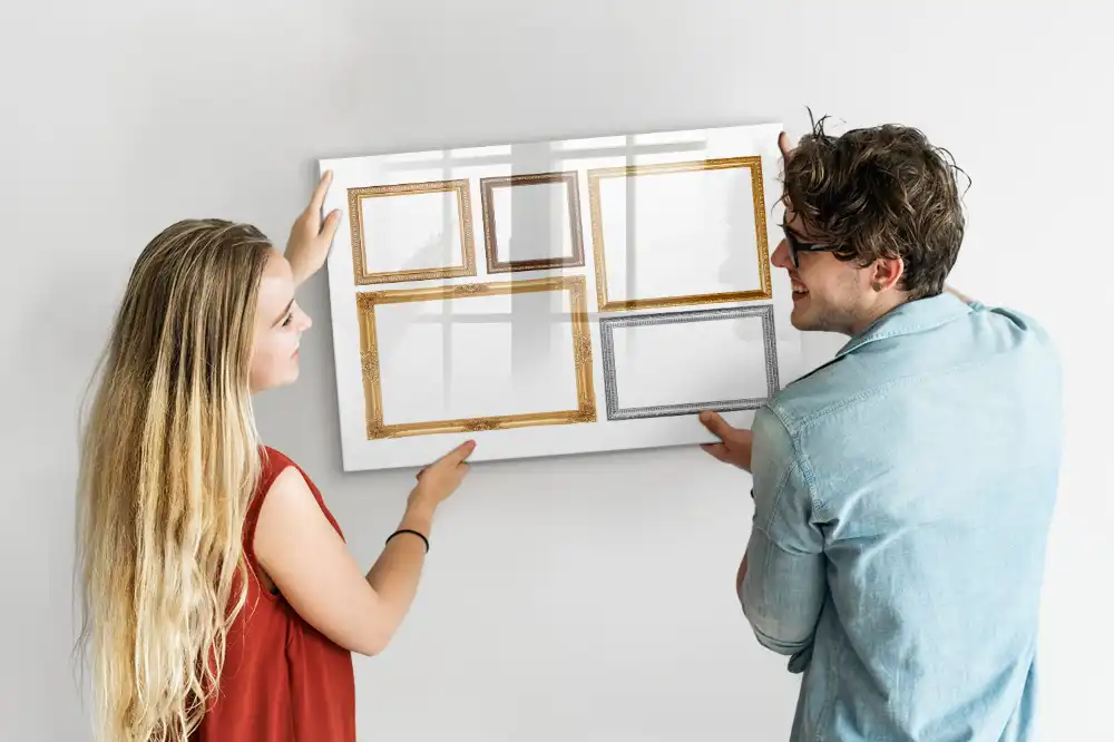 Tableau magnétique avec écriture et bordure dorée