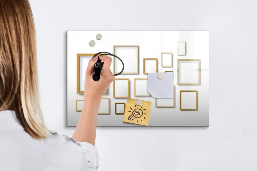 Tableau magnétique à dessiner avec cadres photo en bois