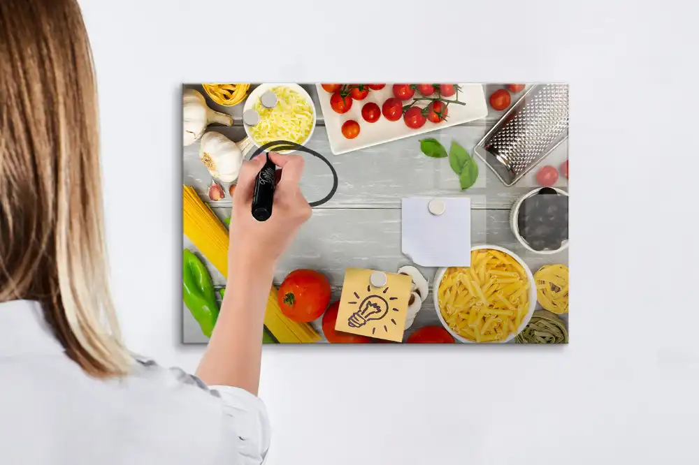Tableau magnétique à dessiner sur le thème des ingrédients culinaires
