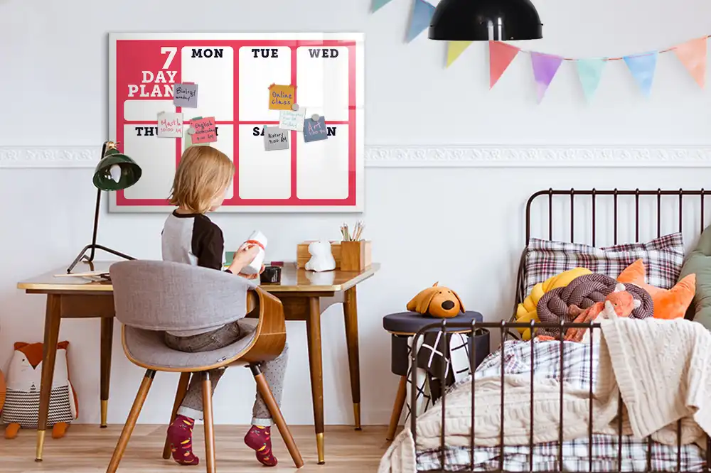 Tableau blanc magnétique effaçable à sec avec planning des tâches hebdomadaires
