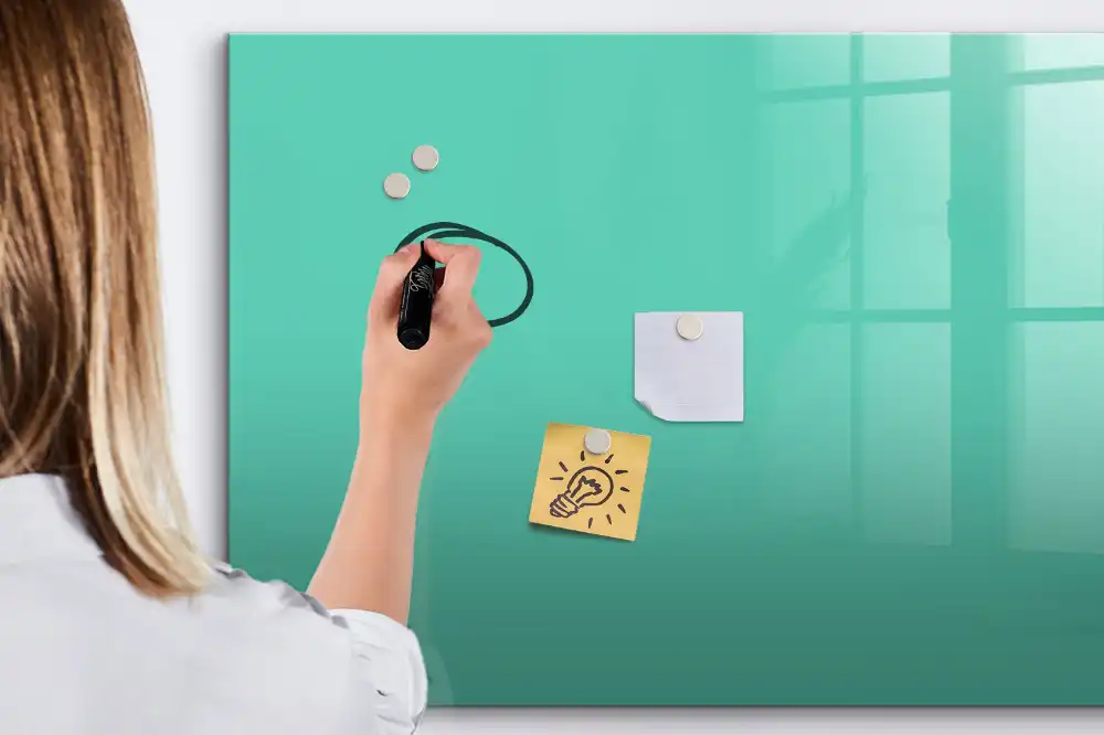 Tableau magnétique turquoise pour écriture