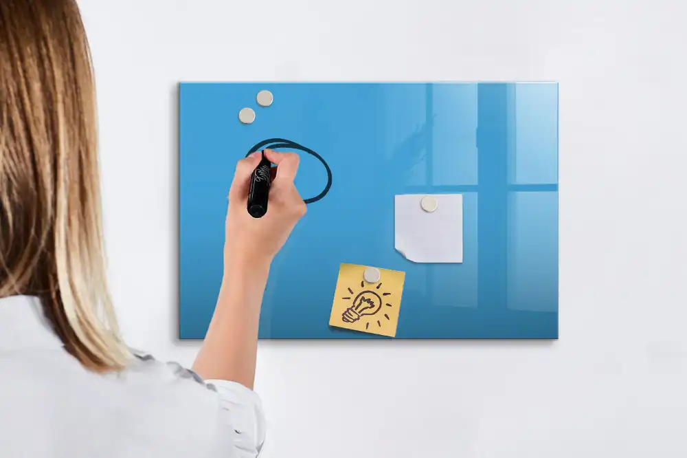 Tableau à dessiner magnétique bleu