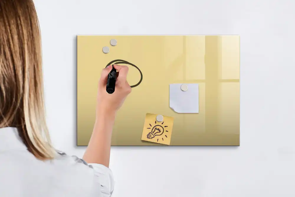 Tableau à dessiner magnétique couleur crème