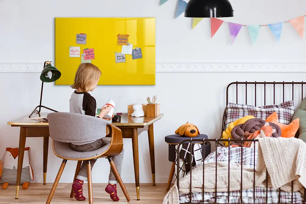 Tableau blanc magnétique effaçable à sec jaune clair