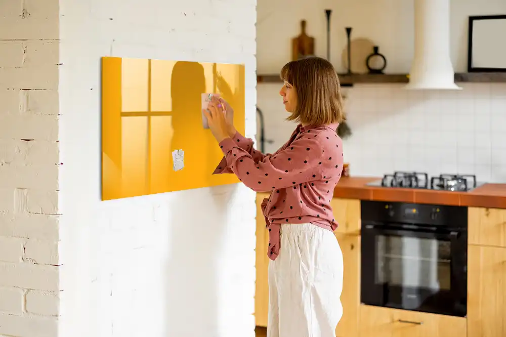 Tableau magnétique pour écriture couleur jaune doré