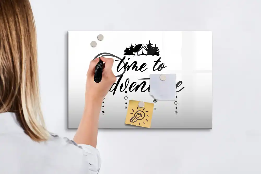 Tableau blanc magnétique effaçable à sec L'heure est à l'aventure