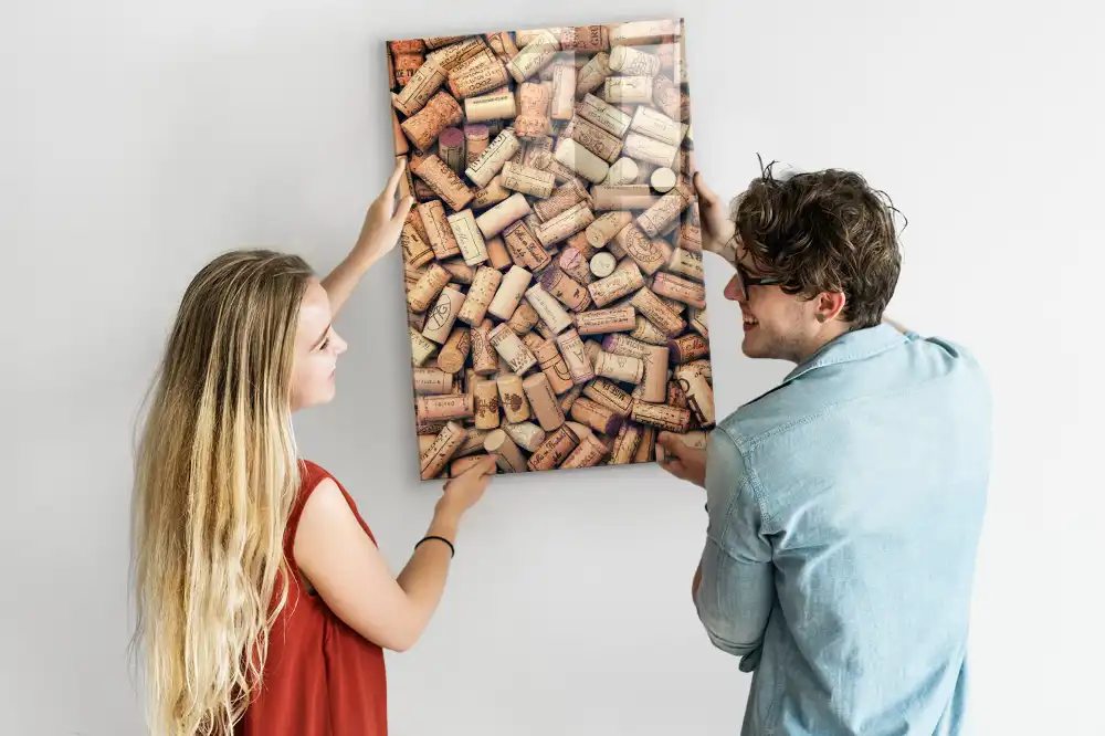 Tableau aimanté pour capsules de bouchons de vin